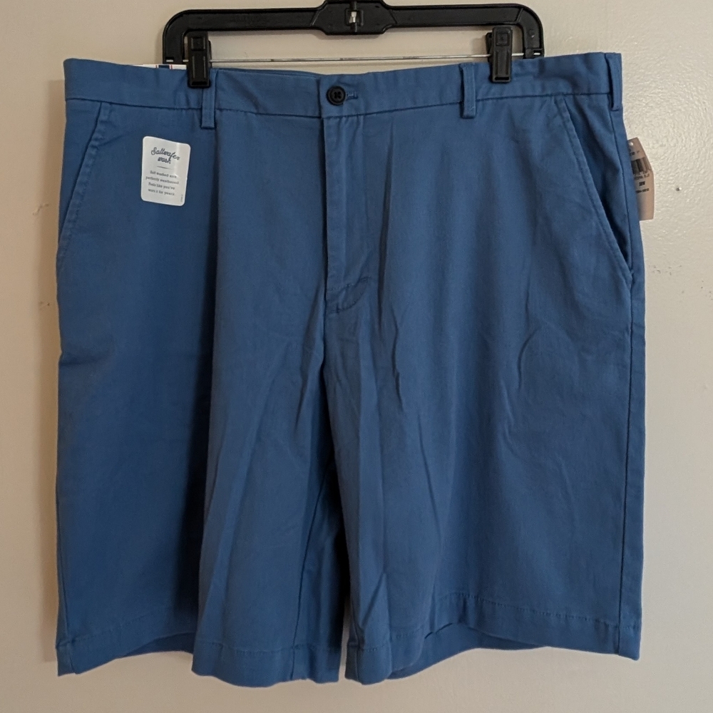 Men's flat front Izod shorts